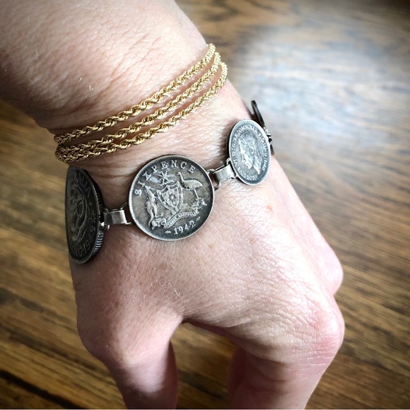 Vintage Silver Coin Bracelet Historic Jewelry WW2 Era Australian Coins Statement - Picture 6 of 9